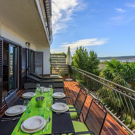 Maksim * Crikvenica