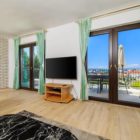 Maksim Цриквеница